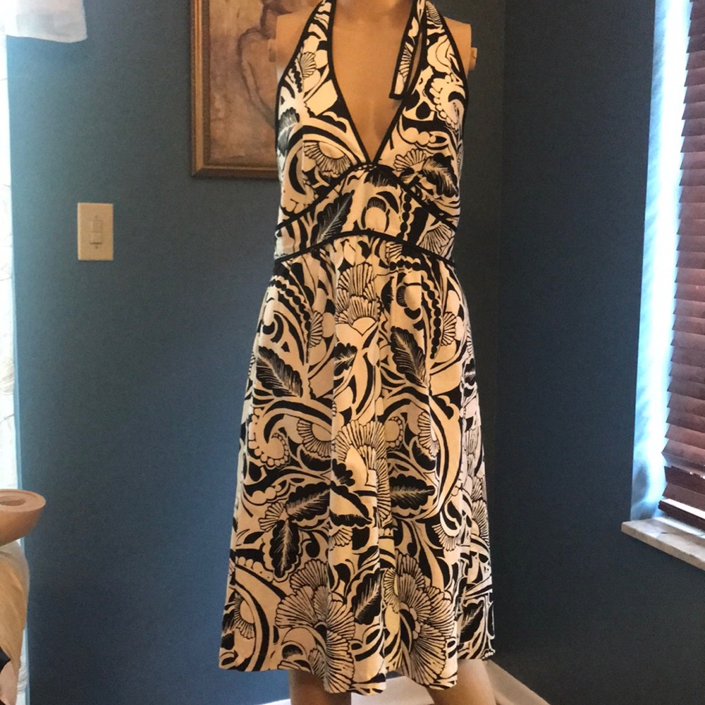 Very cute summery halter dress